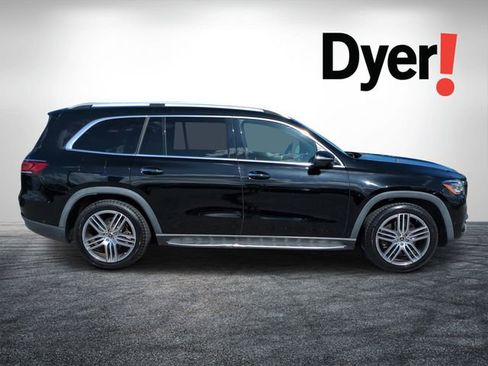 Used 2022 Mercedes-Benz GLS 450 4MATIC image 2