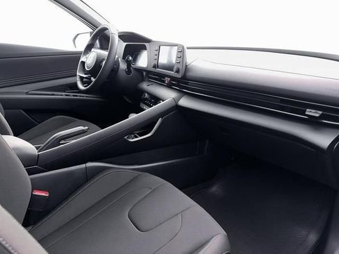 New 2026 Hyundai Elantra Sport FWD image 15