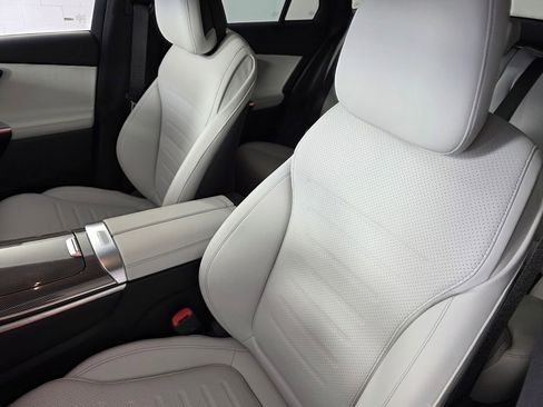 New 2026 Mercedes-Benz GLC 300 4MATIC image 8