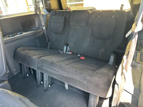 Used 2015 Dodge Grand Caravan SXT w/ Blacktop Package image 7