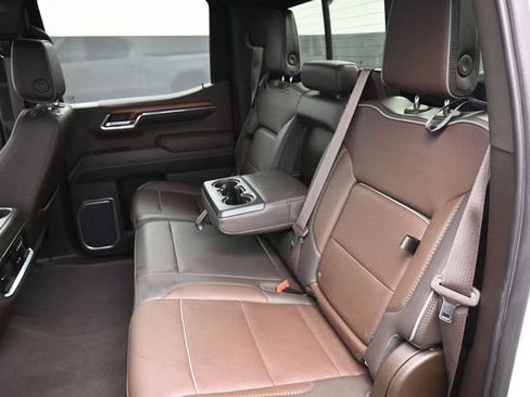 Used 2023 GMC Sierra 1500 Denali w/ Technology Package AWD/4WD image 24