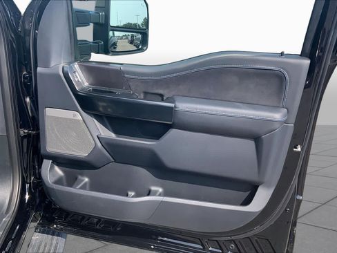 Certified 2025 Ford F150 Platinum AWD/4WD image 23