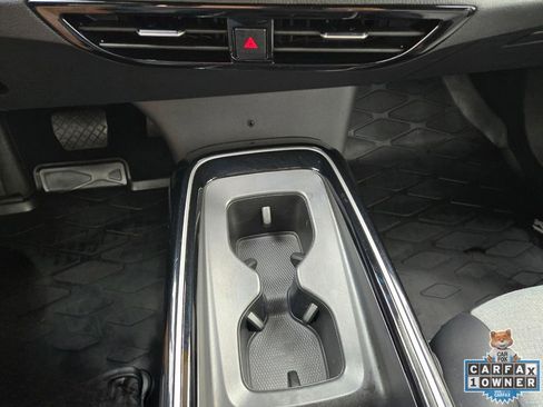 Used 2024 Volkswagen ID.4 Pro RWD image 30