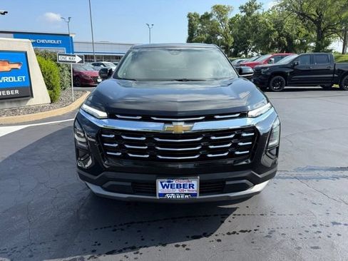 Used 2026 Chevrolet Equinox LT FWD image 9