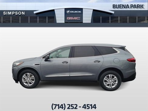 Used 2018 Buick Enclave Essence image 5