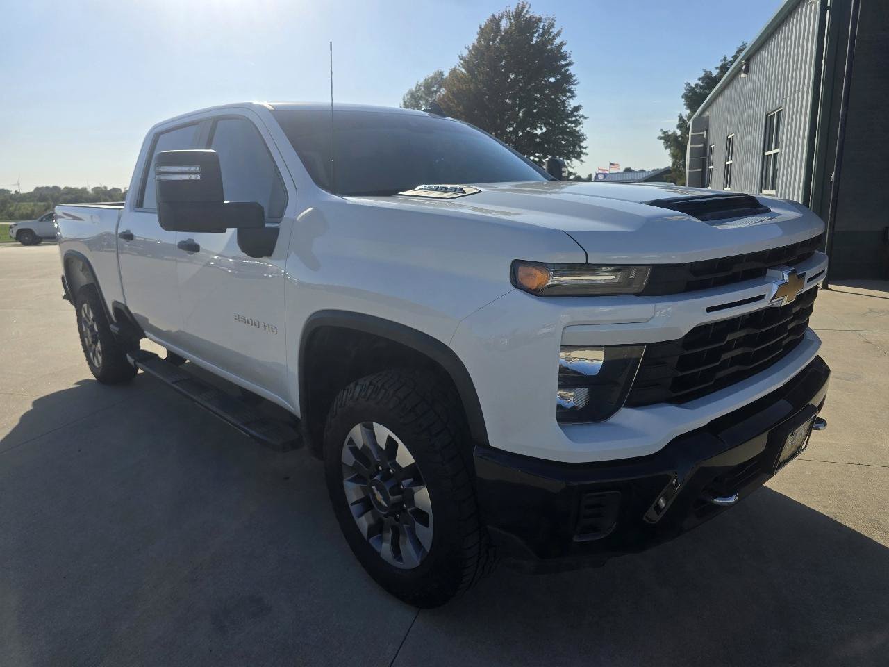 Used 2024 Chevrolet Silverado 2500 Custom w/ Custom Value Package AWD/4WD image 9