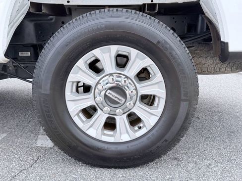 Used 2021 Ford F250 XLT image 32