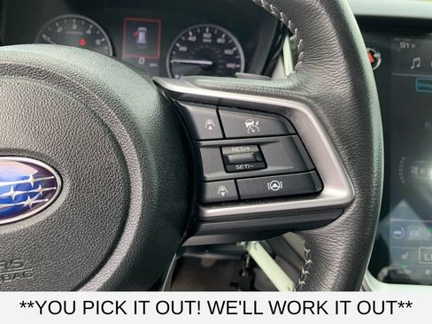 Used 2025 Subaru Outback Premium AWD/4WD image 17