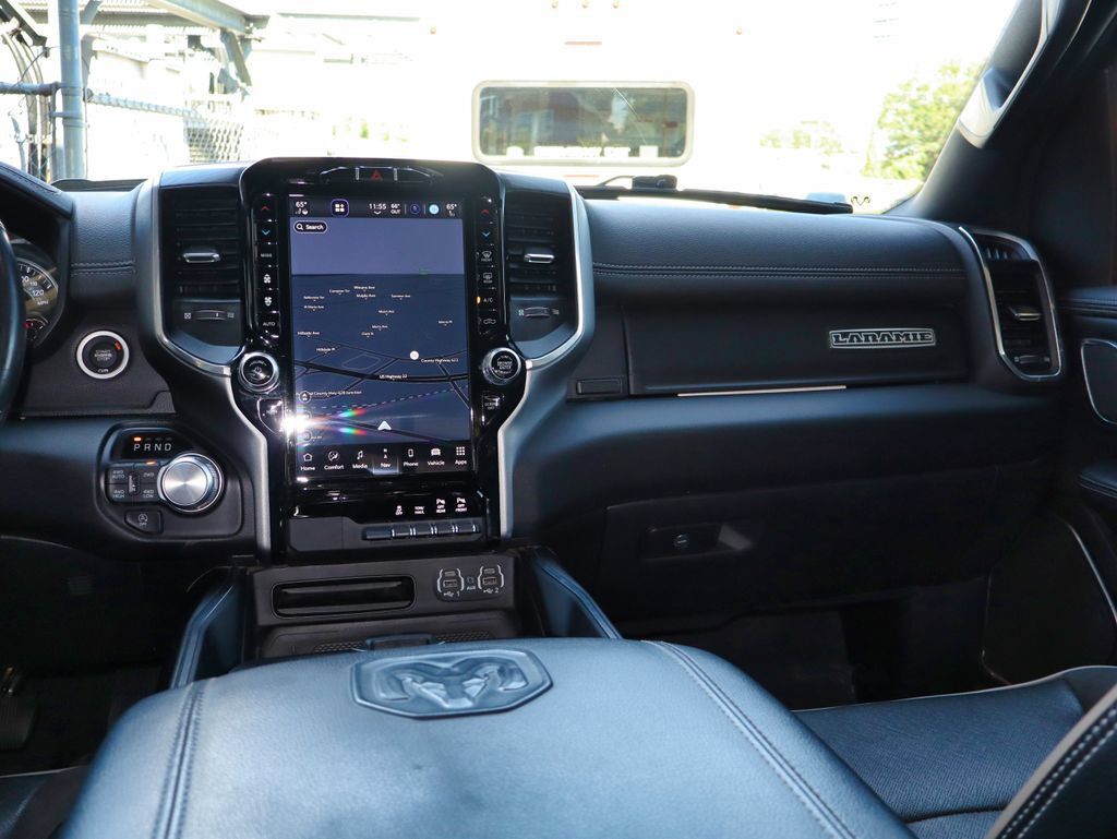 Used 2023 RAM 1500 Laramie AWD/4WD image 39