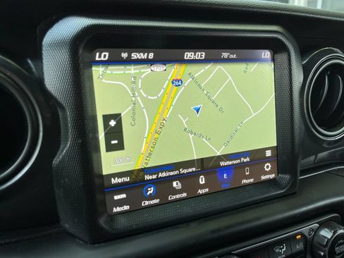 Used 2023 Jeep Wrangler Unlimited Sport AWD/4WD image 3