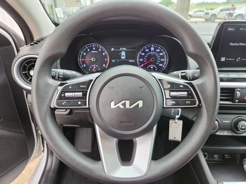 Used 2023 Kia Forte LXS FWD image 6
