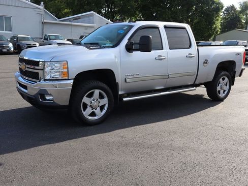 Used 2013 Chevrolet Silverado 2500 LTZ AWD/4WD image 2