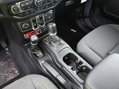 New 2026 Jeep Gladiator Sport AWD/4WD image 23