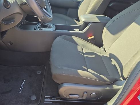 Certified 2024 Hyundai Kona SEL AWD/4WD image 14