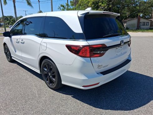 Certified 2024 Honda Odyssey Sport image 7