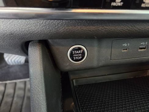 Used 2023 Nissan Rogue SV FWD image 25