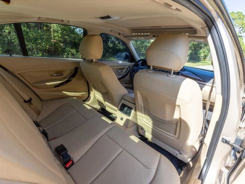 Used 2014 BMW 328i Sedan RWD image 15