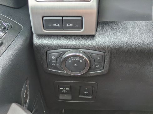 Certified 2019 Ford F150 Platinum w/ Equipment Group 701A Luxury AWD/4WD image 20