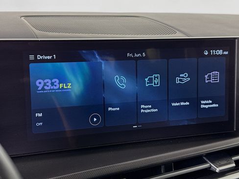 Used 2025 Hyundai Santa Fe SEL FWD image 16