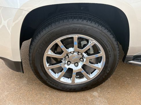 Used 2019 GMC Yukon Denali w/ Open Road Package AWD/4WD image 4