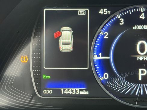 Used 2023 Lexus ES 250 w/ Premium Package image 36