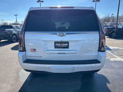 Used 2016 Cadillac Escalade Platinum image 14