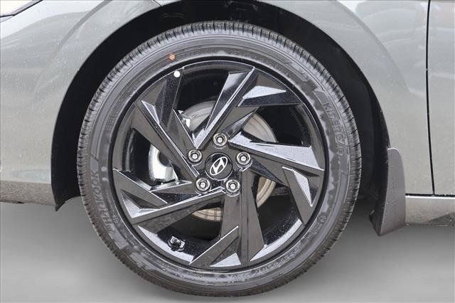 Certified 2026 Hyundai Elantra SEL Sport Premium FWD image 9