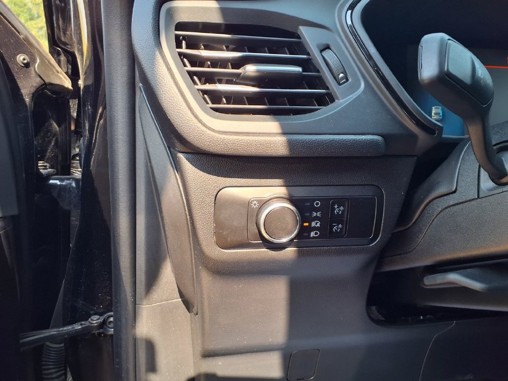 Used 2025 Ford Escape ST-Line AWD/4WD image 12