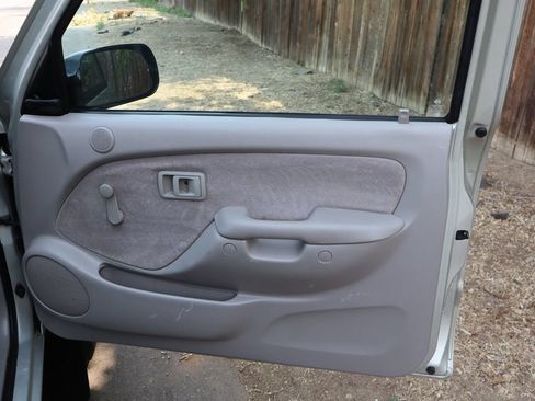 Used 2002 Toyota Tacoma 4x4 Xtracab image 22