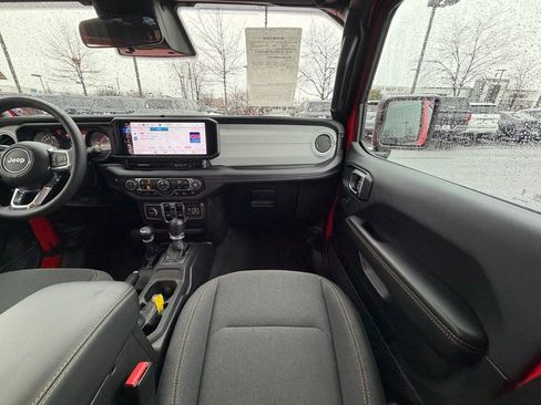 Certified 2025 Jeep Wrangler Sahara 4xe w/ Safety Group image 20