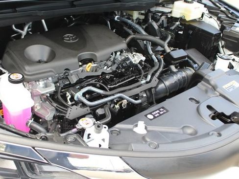 Certified 2026 Toyota Sienna LE FWD image 61