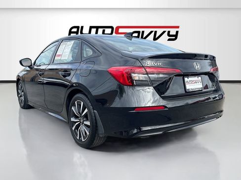 Used 2023 Honda Civic EX image 5