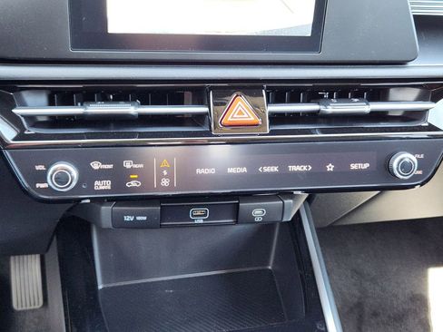 New 2026 Kia Niro LX FWD image 14