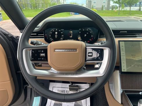 Used 2026 Land Rover Range Rover SE AWD/4WD image 14