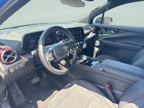 Used 2025 Chevrolet Blazer EV RS AWD/4WD image 12