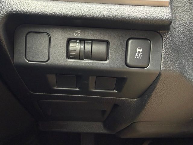 Used 2015 Subaru Forester 2.5i AWD/4WD image 23