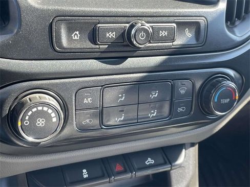 Used 2018 Chevrolet Colorado W/T image 19