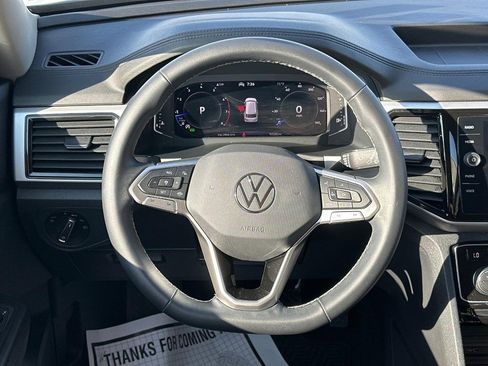 Used 2022 Volkswagen Atlas SE image 12
