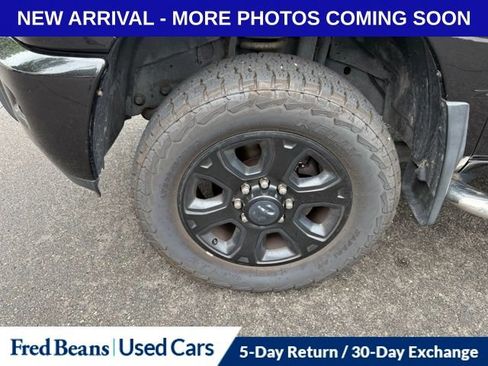 Used 2017 RAM 3500 Big Horn w/ Black Appearance Group AWD/4WD image 5