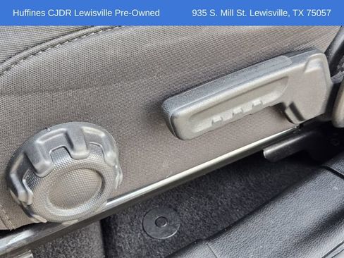 Used 2021 Jeep Wrangler Unlimited Rubicon AWD/4WD image 35