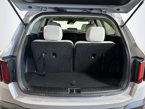 Certified 2025 Kia Sorento S w/ Panoramic Sunroof Package FWD image 25