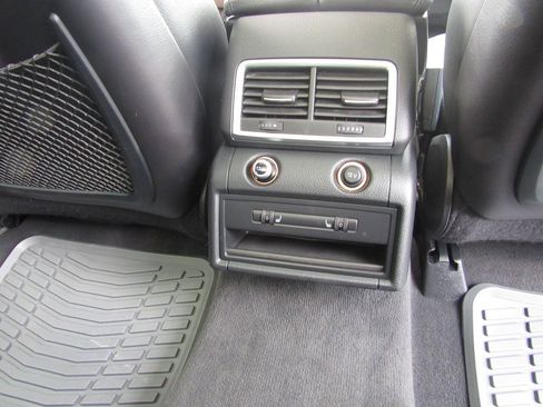 Used 2015 Audi Q7 TDI Premium Plus w/ Premium Plus Package AWD/4WD image 22