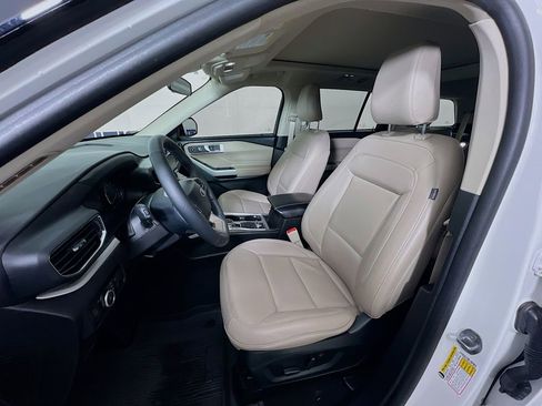 Certified 2023 Ford Explorer XLT w/ Equipment Group 202A AWD/4WD image 13