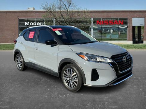 Certified 2023 Nissan Kicks SV w/ Interior Electronics Package image 5