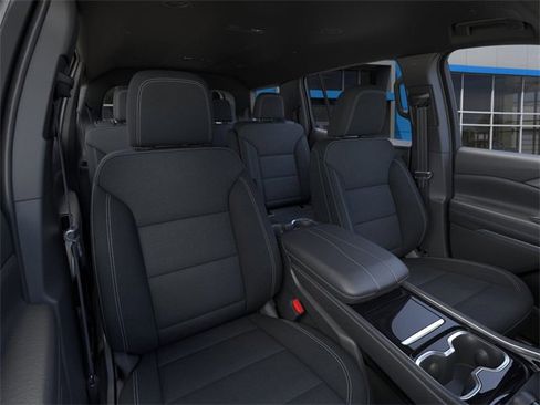 New 2025 Chevrolet Traverse LT w/ Enhanced Driving Package image 17