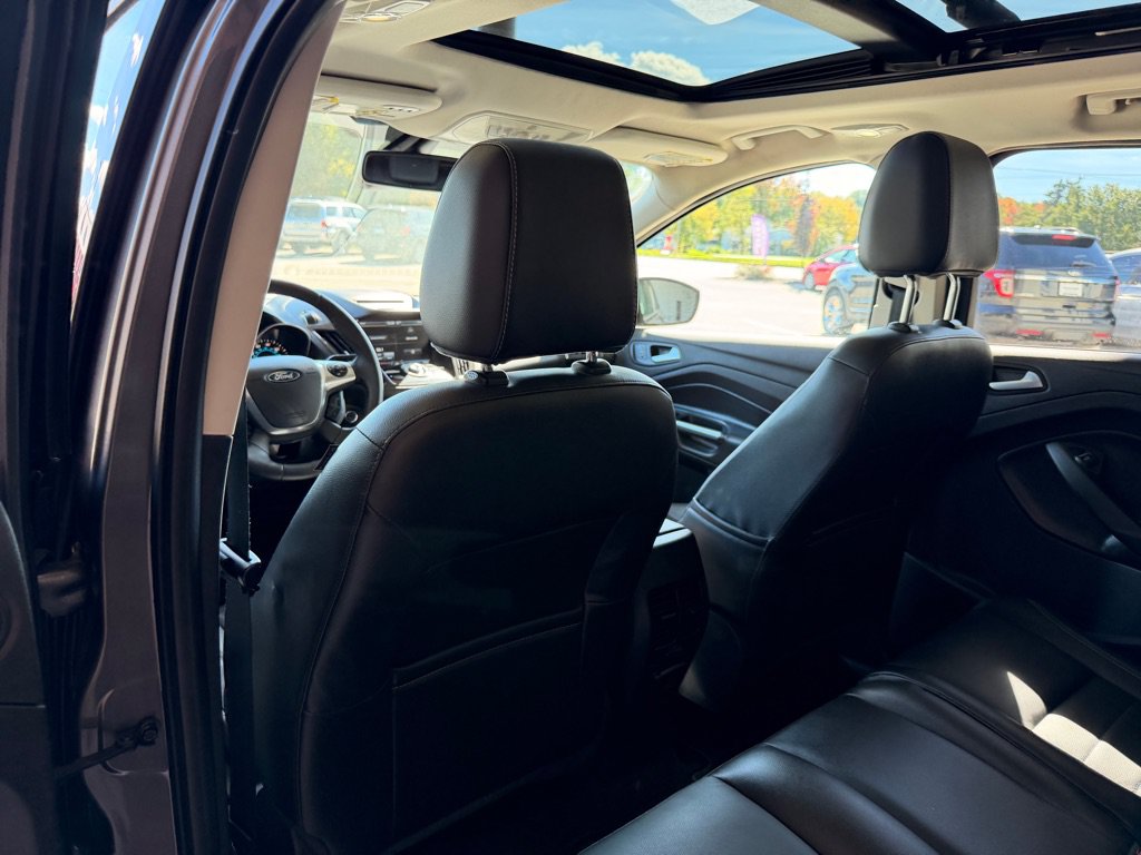 Used 2014 Ford Escape Titanium w/ Equipment Group 401A AWD/4WD image 11