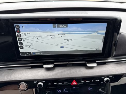 Used 2022 Kia Carnival EX FWD image 28