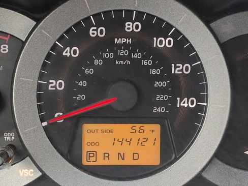 Used 2007 Toyota RAV4 Limited FWD image 32