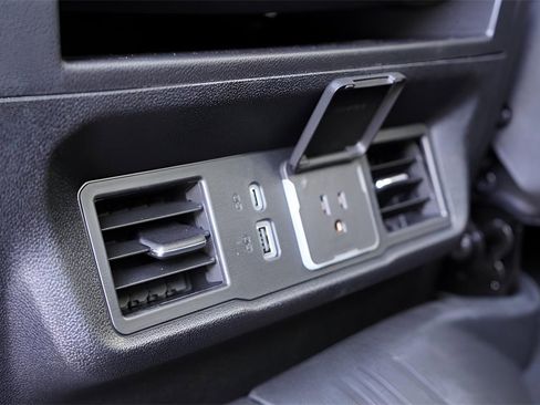 New 2026 GMC Sierra 1500 Elevation image 25