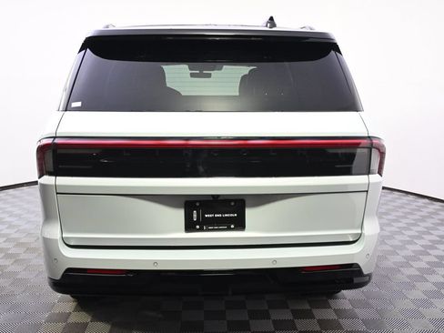 New 2026 Lincoln Navigator Black Label AWD/4WD image 5